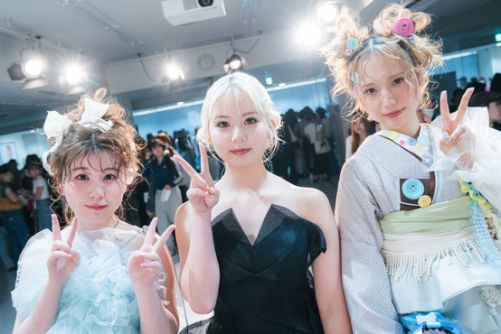 可愛く個性的なスタイルに大歓声☆川口先生ブライダルヘアステージ