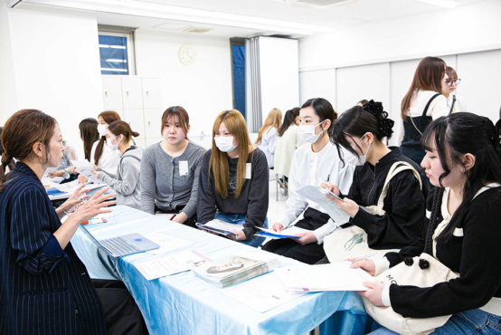 【就職説明会】メイク、ネイル、エステ、ブライダル等さまざまな美容の世界を知るよい機会に。